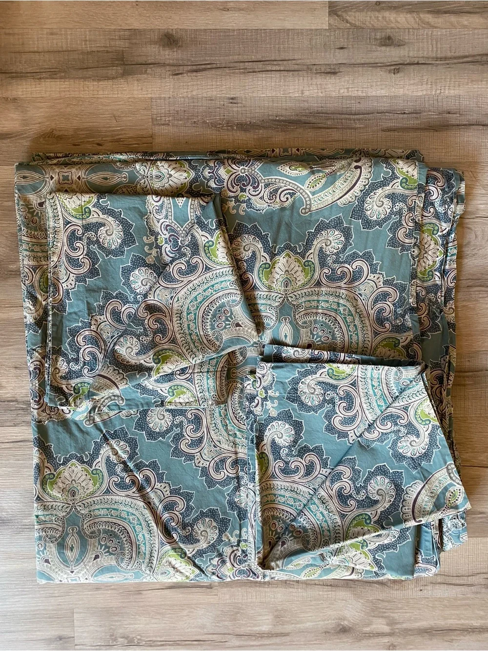 Pottery Barn King Duvet Cover Set Paisley in Teal and Cream